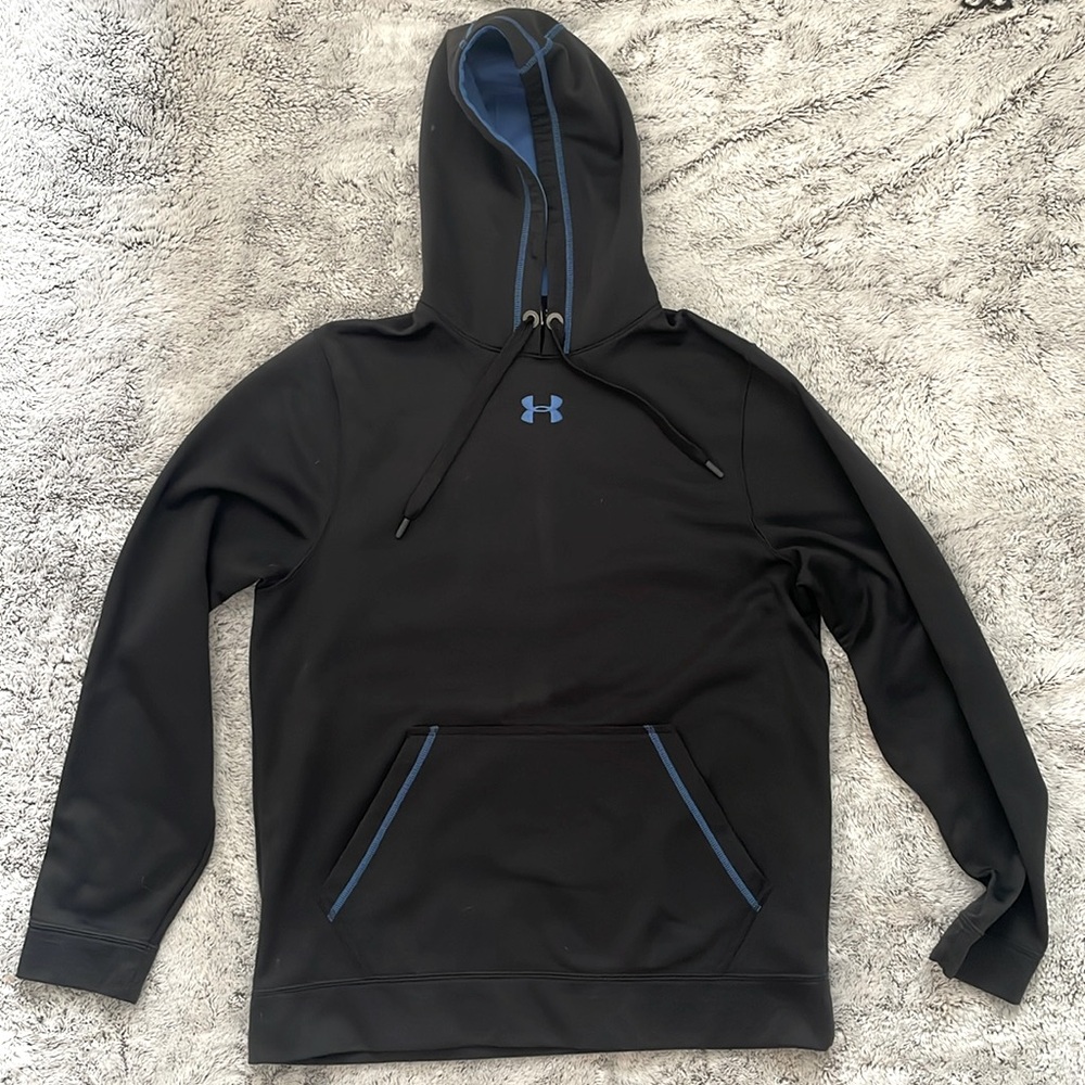 Men’s Under Armour Hoodie!